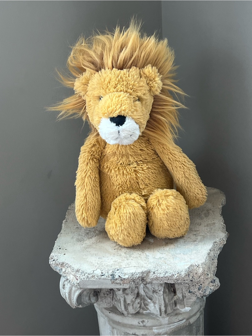 Jellycat Golden Yellow Lion Plush with Fluffy Mane